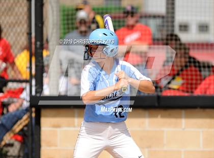 Thumbnail 1 in Edwards County vs. Pinckneyville (IHSA 2A Sectional Semifinal) photogallery.