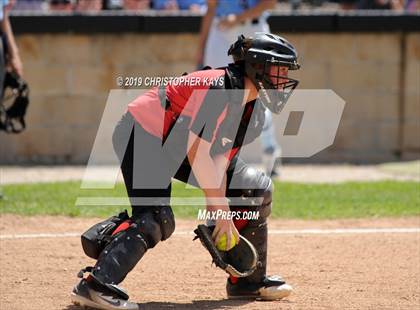Thumbnail 1 in Edwards County vs. Pinckneyville (IHSA 2A Sectional Semifinal) photogallery.