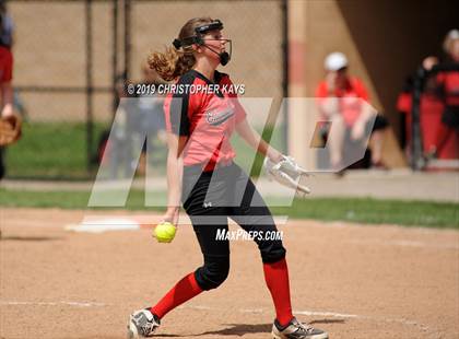 Thumbnail 3 in Edwards County vs. Pinckneyville (IHSA 2A Sectional Semifinal) photogallery.