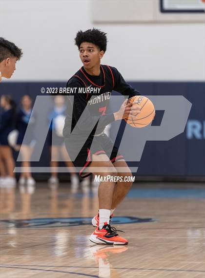 Thumbnail 2 in Riverdale Ridge vs. DSST: Montview (CHSAA 4A First Round) photogallery.