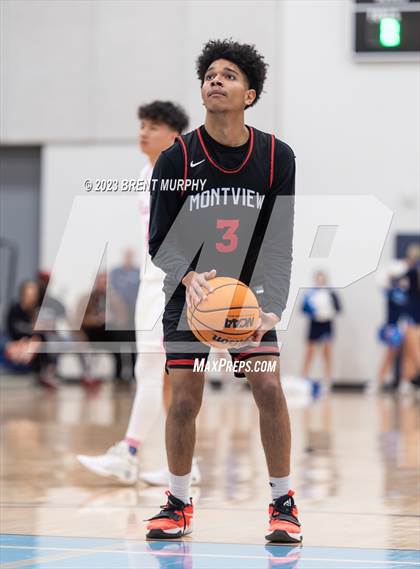 Thumbnail 2 in Riverdale Ridge vs. DSST: Montview (CHSAA 4A First Round) photogallery.