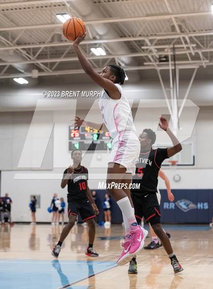 Thumbnail 2 in Riverdale Ridge vs. DSST: Montview (CHSAA 4A First Round) photogallery.