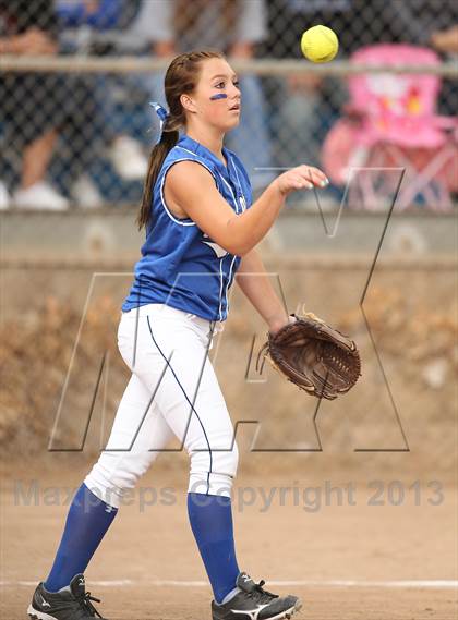 Thumbnail 3 in Burbank @ Burroughs (Seniors Night) photogallery.