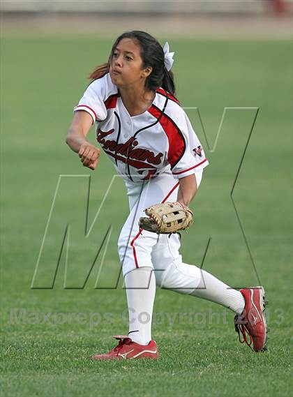Thumbnail 2 in Burbank @ Burroughs (Seniors Night) photogallery.