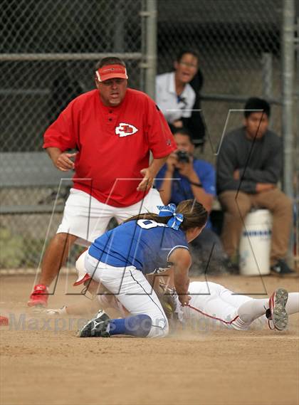 Thumbnail 1 in Burbank @ Burroughs (Seniors Night) photogallery.
