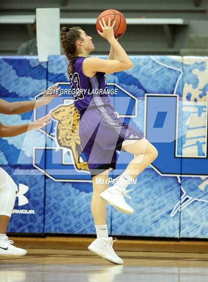 Thumbnail 3 in Allen vs. Canyon photogallery.