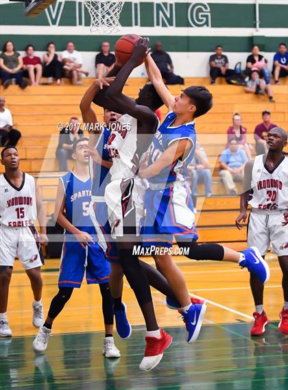 Thumbnail 3 in Ironwood vs. Camelback (Sunnyslope Hoopsgiving Tournament) photogallery.