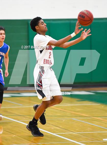 Thumbnail 3 in Ironwood vs. Camelback (Sunnyslope Hoopsgiving Tournament) photogallery.