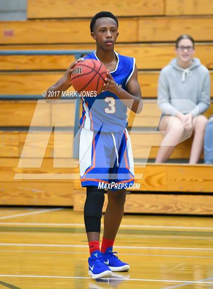 Thumbnail 2 in Ironwood vs. Camelback (Sunnyslope Hoopsgiving Tournament) photogallery.