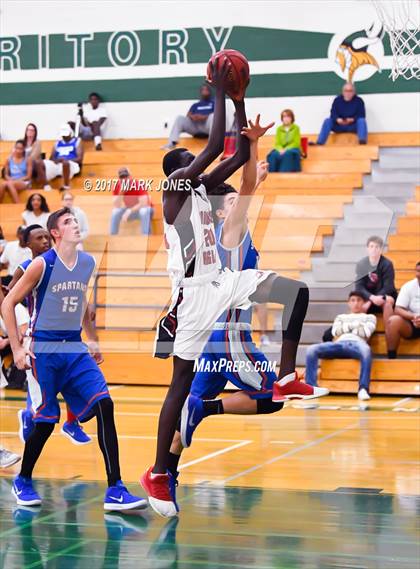 Thumbnail 2 in Ironwood vs. Camelback (Sunnyslope Hoopsgiving Tournament) photogallery.