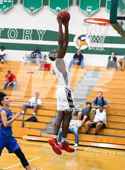 Thumbnail 2 in Ironwood vs. Camelback (Sunnyslope Hoopsgiving Tournament) photogallery.
