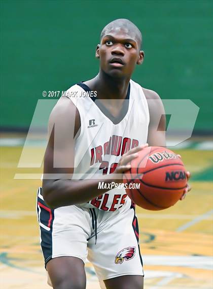 Thumbnail 3 in Ironwood vs. Camelback (Sunnyslope Hoopsgiving Tournament) photogallery.