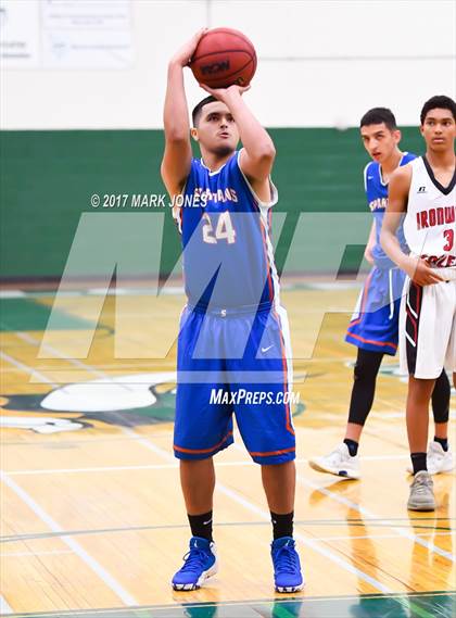 Thumbnail 3 in Ironwood vs. Camelback (Sunnyslope Hoopsgiving Tournament) photogallery.