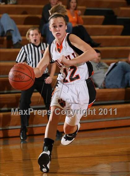 Thumbnail 3 in Powell vs Cumberland Gap (Kroger Thanksgiving Classic) photogallery.