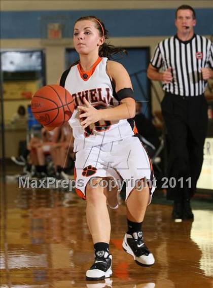 Thumbnail 3 in Powell vs Cumberland Gap (Kroger Thanksgiving Classic) photogallery.