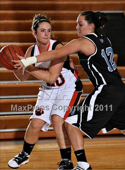 Thumbnail 2 in Powell vs Cumberland Gap (Kroger Thanksgiving Classic) photogallery.