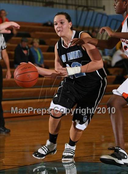 Thumbnail 1 in Powell vs Cumberland Gap (Kroger Thanksgiving Classic) photogallery.