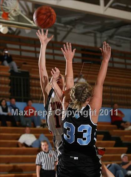 Thumbnail 1 in Powell vs Cumberland Gap (Kroger Thanksgiving Classic) photogallery.