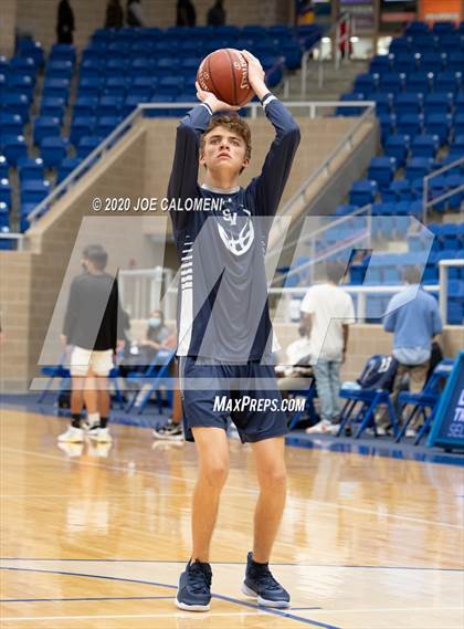 Thumbnail 2 in Harlan vs Smithson Valley photogallery.