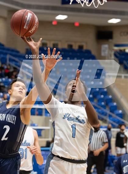 Thumbnail 3 in Harlan vs Smithson Valley photogallery.