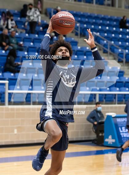 Thumbnail 2 in Harlan vs Smithson Valley photogallery.