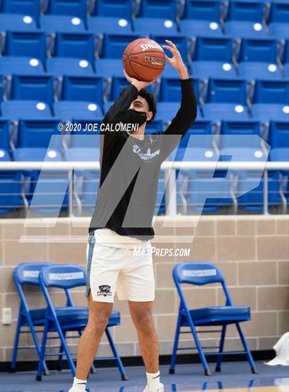 Thumbnail 2 in Harlan vs Smithson Valley photogallery.
