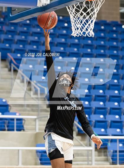Thumbnail 3 in Harlan vs Smithson Valley photogallery.