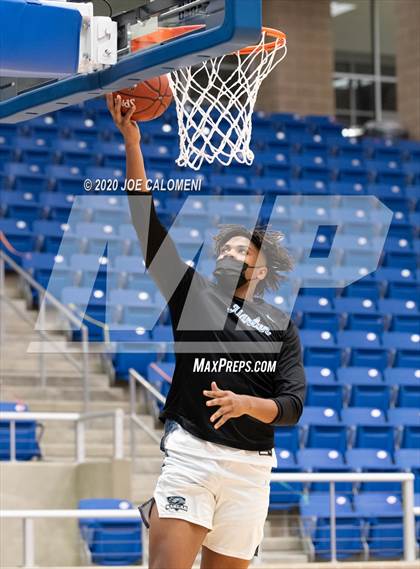 Thumbnail 3 in Harlan vs Smithson Valley photogallery.