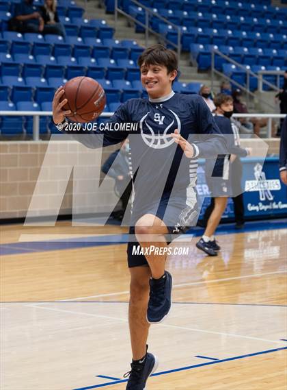 Thumbnail 3 in Harlan vs Smithson Valley photogallery.