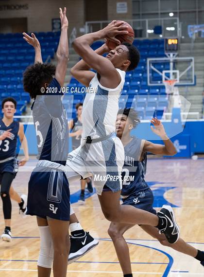 Thumbnail 3 in Harlan vs Smithson Valley photogallery.