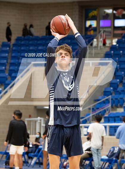 Thumbnail 3 in Harlan vs Smithson Valley photogallery.