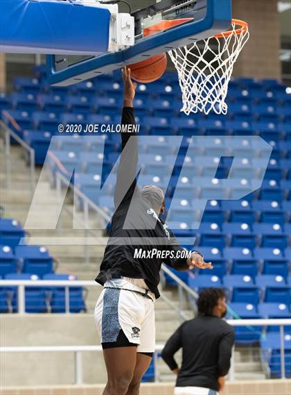 Thumbnail 2 in Harlan vs Smithson Valley photogallery.