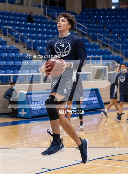 Thumbnail 3 in Harlan vs Smithson Valley photogallery.