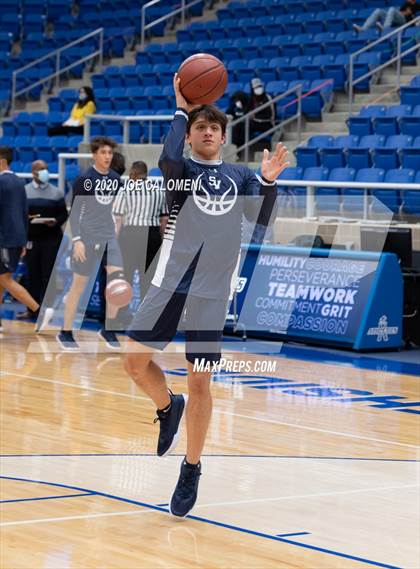 Thumbnail 3 in Harlan vs Smithson Valley photogallery.