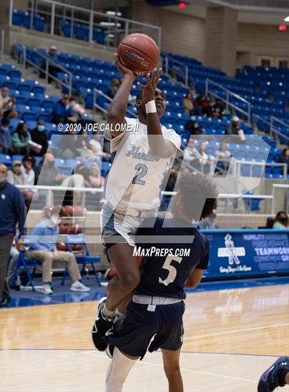 Thumbnail 3 in Harlan vs Smithson Valley photogallery.