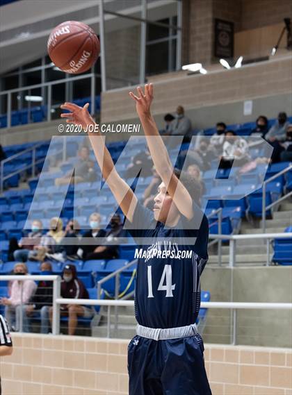 Thumbnail 2 in Harlan vs Smithson Valley photogallery.
