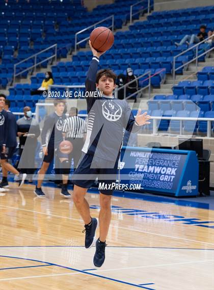 Thumbnail 1 in Harlan vs Smithson Valley photogallery.