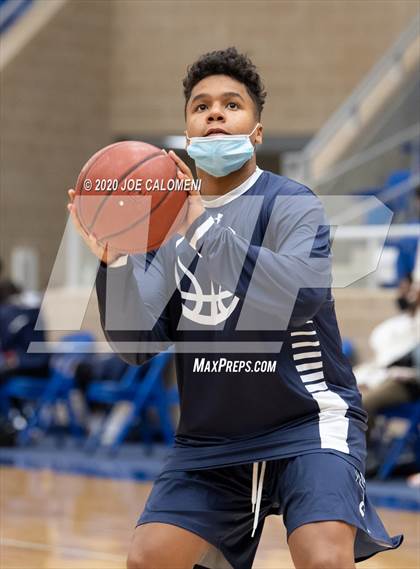 Thumbnail 3 in Harlan vs Smithson Valley photogallery.