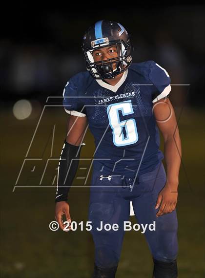 Thumbnail 1 in Hewitt-Trussville vs. James Clemens (AHSAA 7A 1st Round) photogallery.