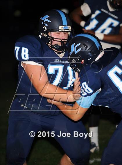 Thumbnail 3 in Hewitt-Trussville vs. James Clemens (AHSAA 7A 1st Round) photogallery.