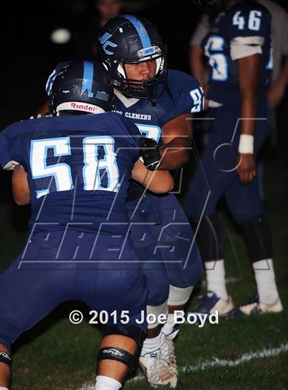 Thumbnail 1 in Hewitt-Trussville vs. James Clemens (AHSAA 7A 1st Round) photogallery.