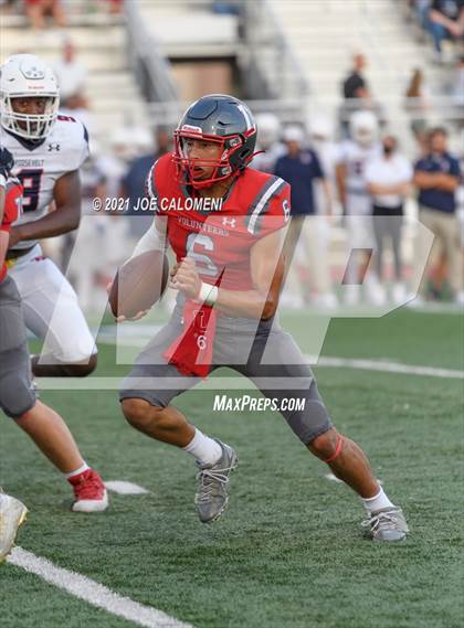 Thumbnail 3 in Lee vs SA Roosevelt photogallery.