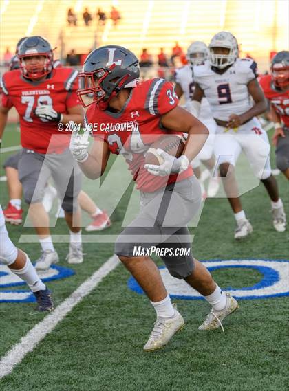 Thumbnail 2 in Lee vs SA Roosevelt photogallery.