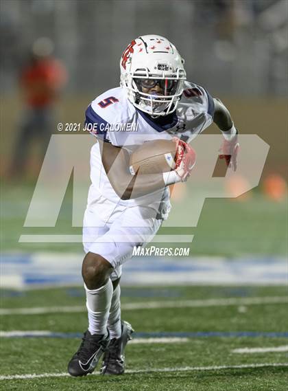 Thumbnail 3 in Lee vs SA Roosevelt photogallery.