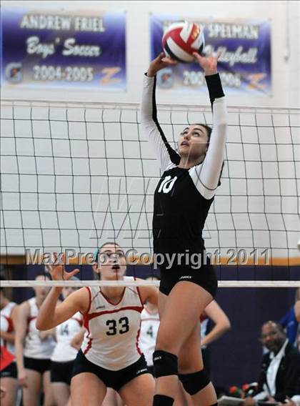 Thumbnail 1 in Sacred Heart vs. Torrey Pines (Durango Fall Classic) photogallery.