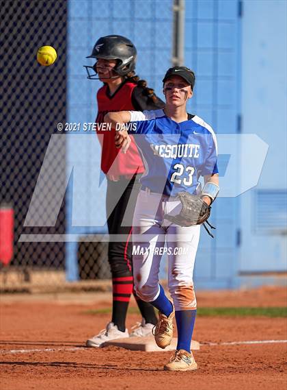 Thumbnail 2 in Coconino @ Mesquite photogallery.