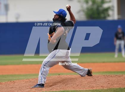 Thumbnail 3 in Alamo Heights vs Houston [Sam] photogallery.
