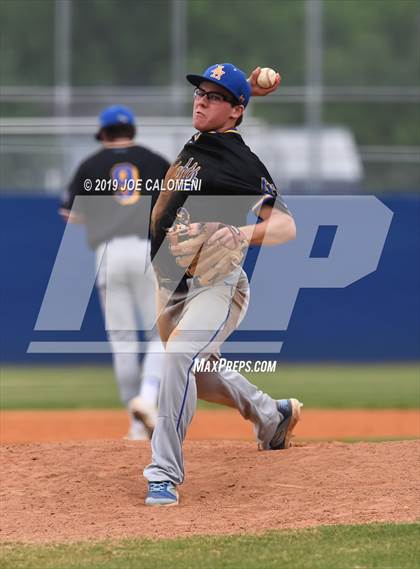 Thumbnail 2 in Alamo Heights vs Houston [Sam] photogallery.