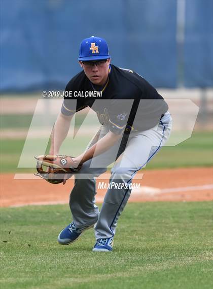 Thumbnail 1 in Alamo Heights vs Houston [Sam] photogallery.