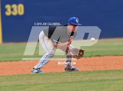 Thumbnail 3 in Alamo Heights vs Houston [Sam] photogallery.